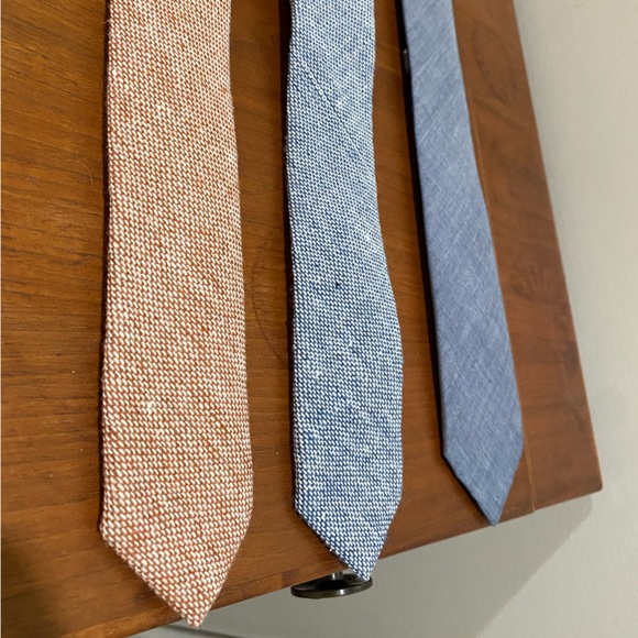 11 dress ties - Picture 5 of 9
